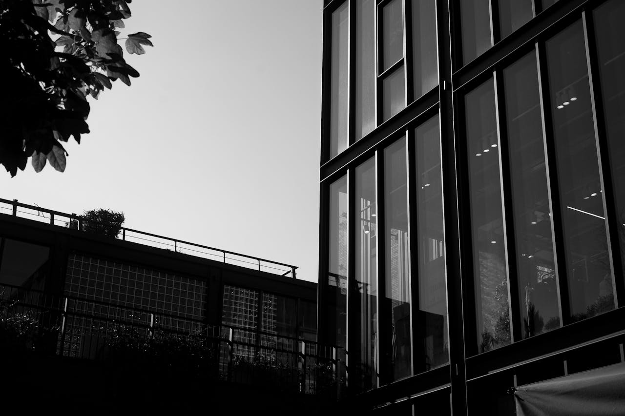 Direct vs Channel Sales: Finding the Right Balance